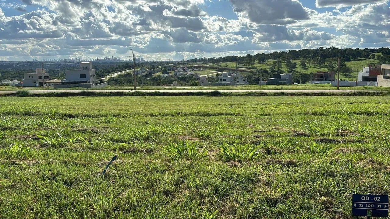Oportunidade no Jardins Parma: 270m² na Avenida Principal!