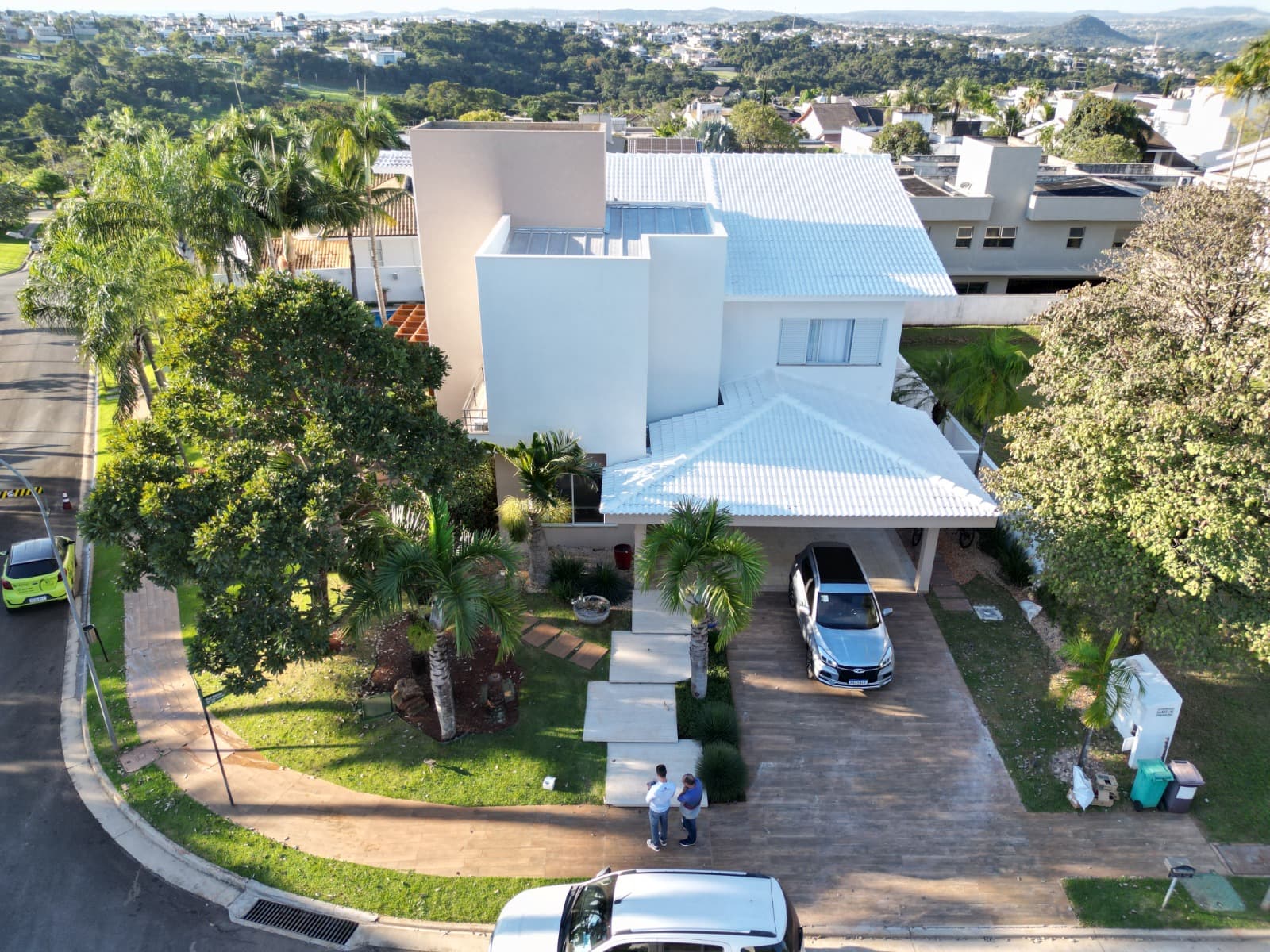 SOBRADO RESIDENCIAL ALPHAVILLE IPE - 4 SUITES - 829 M ESQUINA