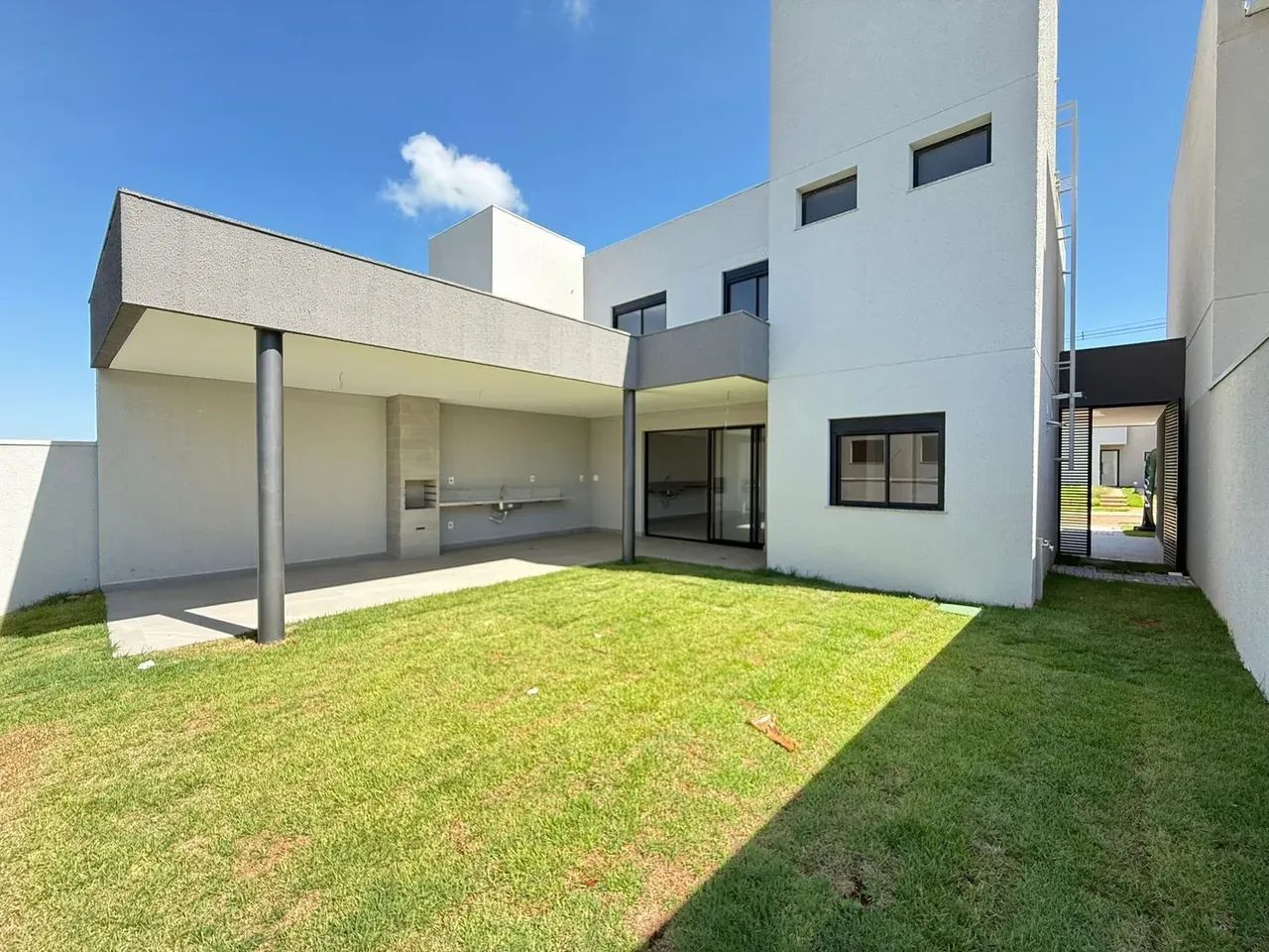 Sobrado Condomínio Jardins Berlim esquina com todos kits