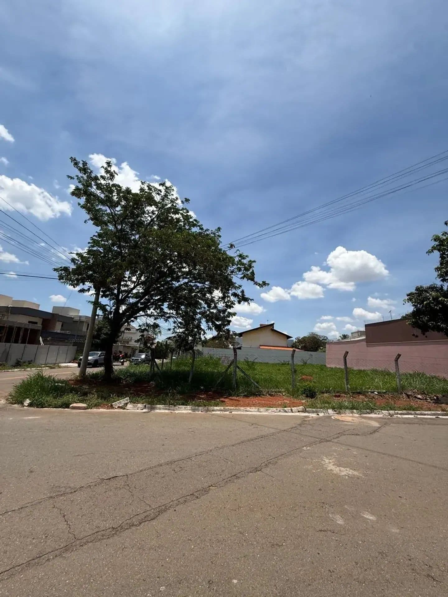 ÁREA SETOR JAO - PARTE ALTA 913,40 m2 - Goiânia - GO