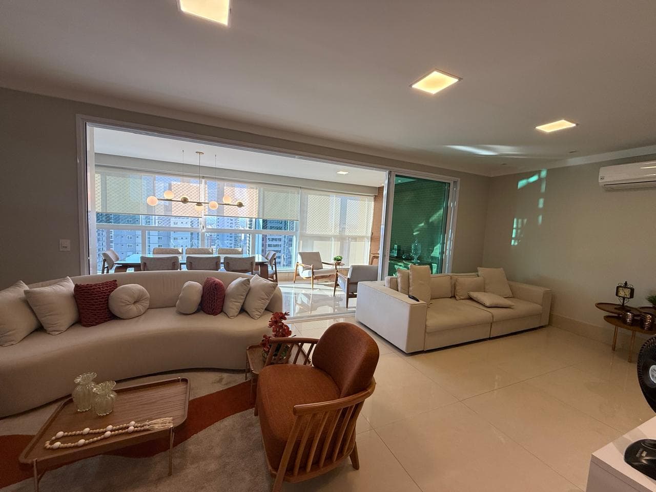 RESENCIAL BOTANIC LIFE -157 M - 03 SUITES + 3 GARAGEM