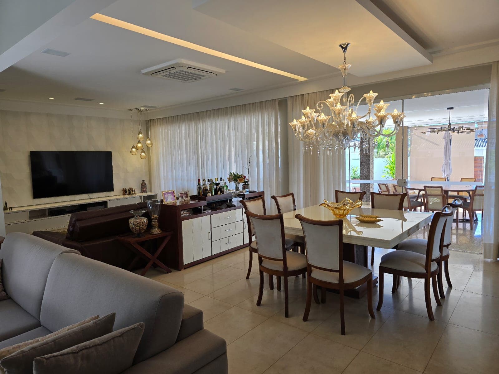 SOBRADO RESIDENCIAL ALPHAVILLE IPE - 4 SUITES - 829 M ESQUINA